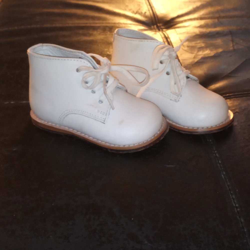 Dress shoes